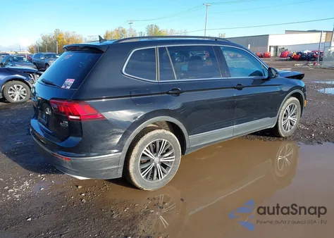 2018 Volkswagen Tiguan 2.0T Se/2.0T Sel z USA, uszkodzony, nr VIN 3VV2B7AX5JM133781